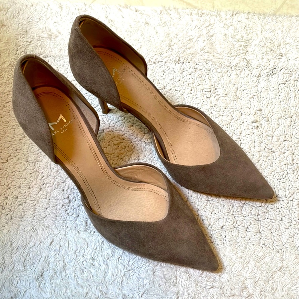 Marc Fisher Ltd Tammy Taupe Suede Size 7 - image 1